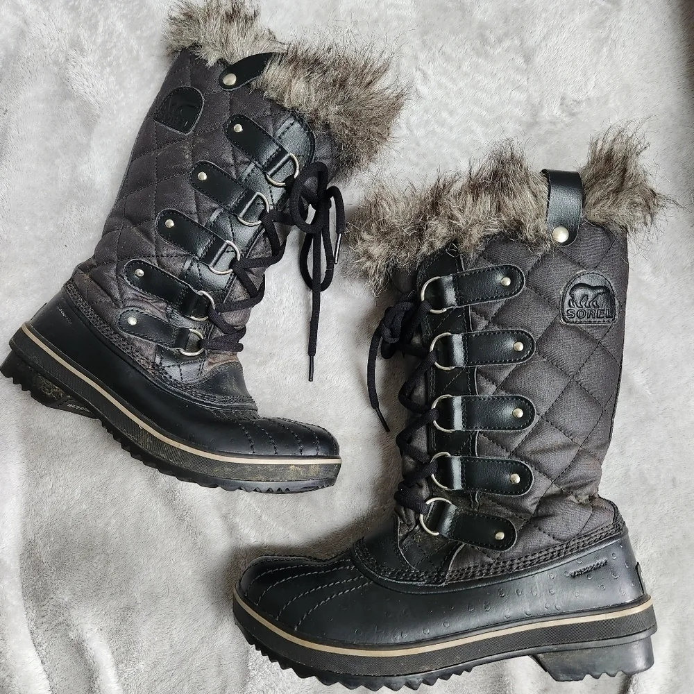 Sorel Tofino Womens 7 Boots Black Winter Waterproof Quilted Faux-Fur Trim